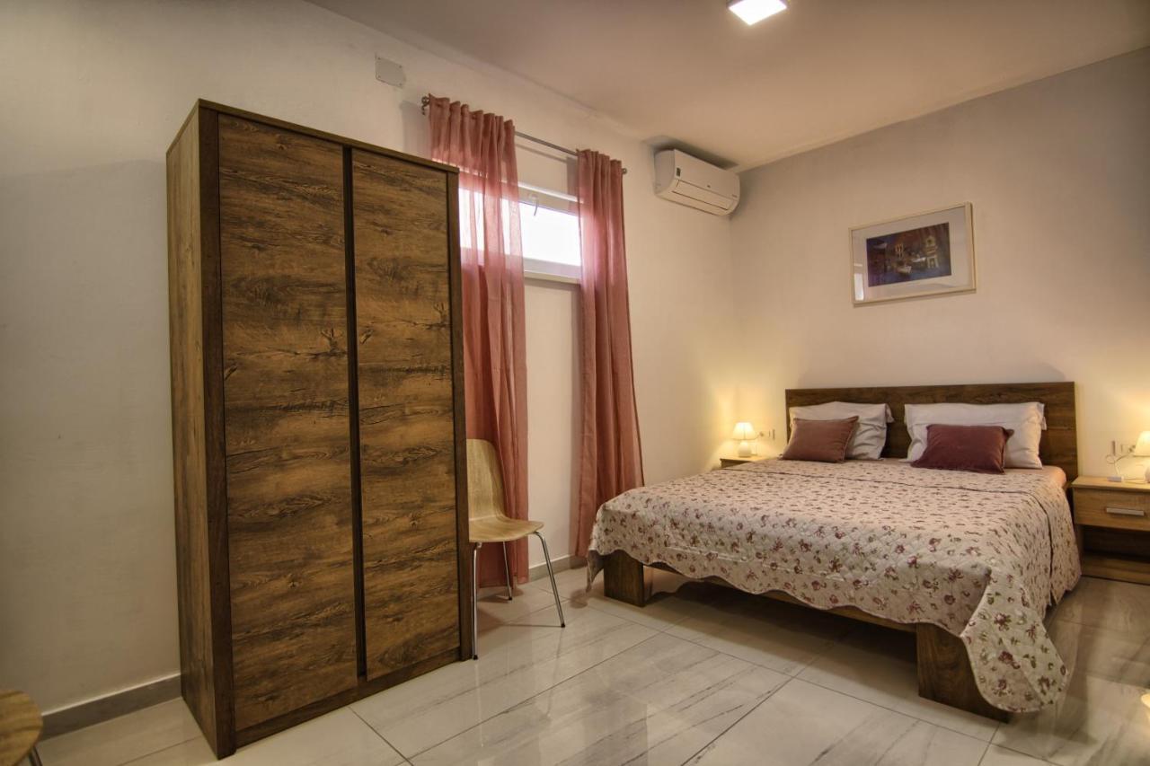 Rooms Dragica 파코스탄 외부 사진
